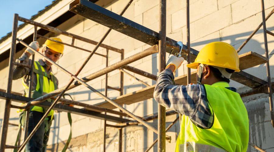 Professional residential roofers in Bolckow, MO